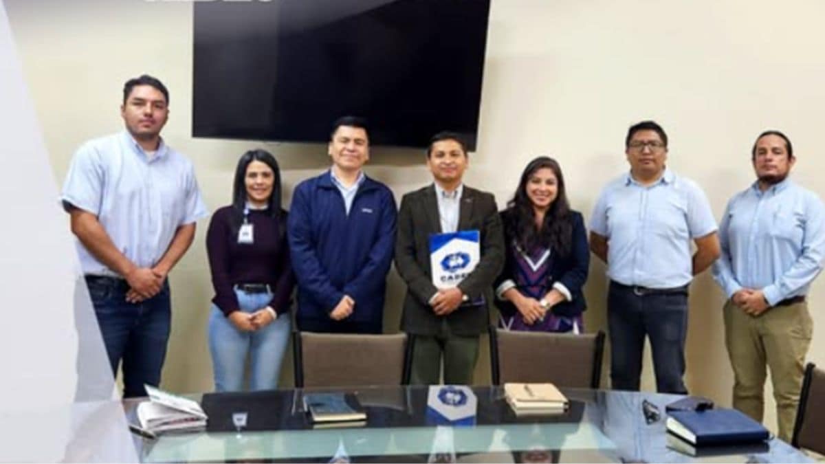 REUNIÓN DE ACERCAMIENTO ENTRE CADEC Y LA UPDS SEDE COCHABAMBA